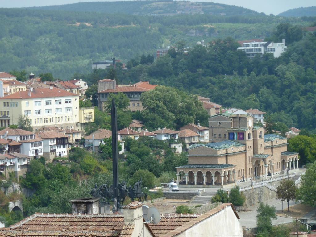 Хотел Анхеа Hotel Велико Търново Екстериор снимка